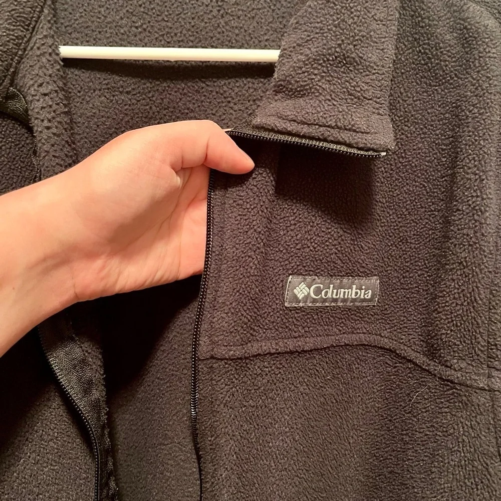 Columbia Women's Black Fleece Jacket with pockets size XL